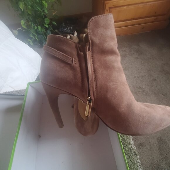 Sam Edelman Fiora Praline Suede Booties Size 7M - Picture 4 of 7